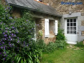 Maison chaleureuse à Plouha avec jardin clos - Image 1