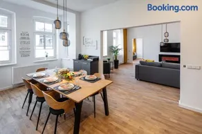 Goethe Palais Suite Anna Amalia l 1-8P l Lift l Parkplatz - Image 1
