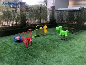 Refined 1BR With King Bd, Pool & Gym in Kileleshwa - Image 3
