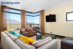 The Manhattan Apartments - Image 5