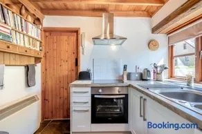 2 Bed in Haverfordwest oc-53019 - Image 3