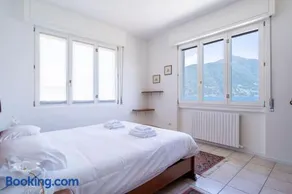 Aurora House · Balcone vista Lago Como · Parking - Image 3
