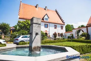 Hotel Schlossgasthof Rösch - Image 3
