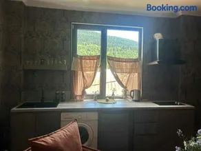 Nino Ratiani's Guesthouse - Image 4