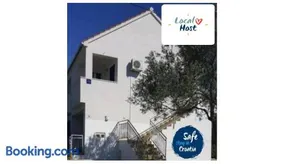 Apartmani Lomar - Image 1