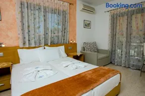 Maik Apartments - Image 1