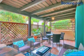 Old Town 1BR Short Drive to Downtown and Beaches 4.5 - Image 1
