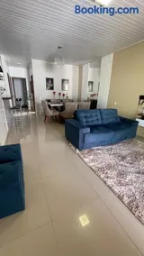 Casa Grande com 2 quartos e 3 camas com AR CONDICIONADO nos dois quartos - Image 2
