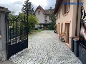 Chambre Gentiane 2 à 3 personnes wifi sdb partagée - Image 1