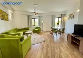 Domini LakeView Apartment - Image 2