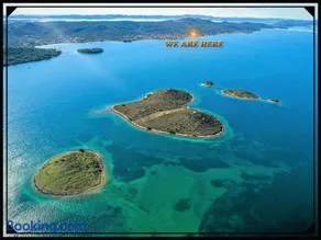 Villa Olive Island - Image 1