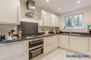 4 Bed in St Columb oc-p00498 - Image 4