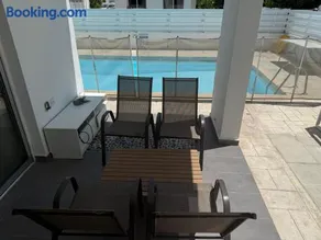 Beach Villa With Private Pool And BBQ - Image 3