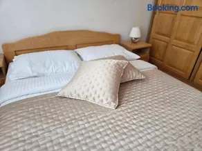 Galileo Apartment - Bright & Cozy with Parking - Image 4