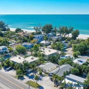 Cozy Beach House-Family - Image 5