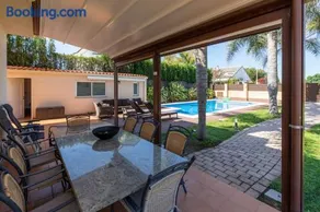 Casa junto al mar con jardín - Image 2