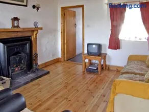 Delia's Cottage - Image 2