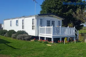 Sunny corner caravan - Image 1