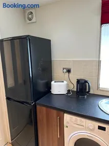 Entire studio flat - Image 2