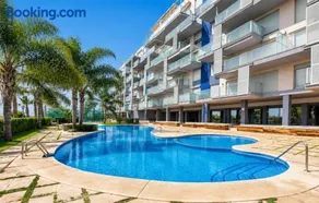 2 Bedroom Beach Front Apartment In Moncofa - Image 2