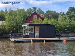2ndhomes Houseboat with Sauna & Terrace in Mustikkamaa - Image 1