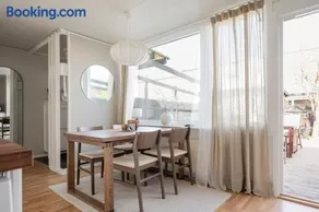 Calm and Comfortable 3BR Family Home with BBQ and Shared Pool - Image 3