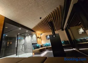 rocking home - Image 1