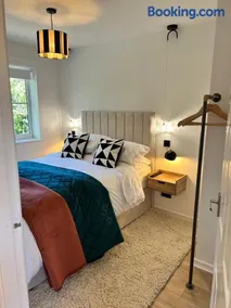 Niamh's Place - Image 1