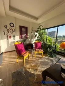 Happy Place Apartment - Image 4