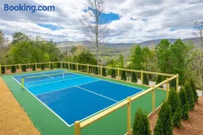 Pickleball - Pool - Hot Tub - Gym - BBQ - Image 1
