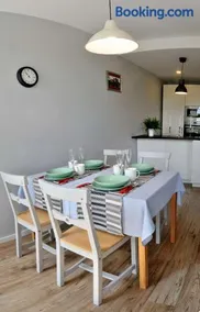 Dzuku apartment 40 - Image 5