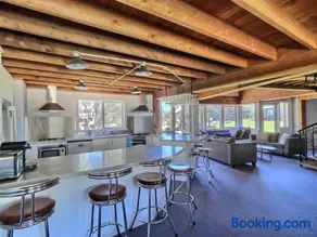 Banjo's Chalet, alpine-getaways - Image 2