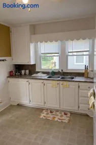 Kings Mountain Cozy Cottage - Image 2