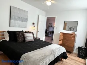 Rocky Court Apartments - Image 1