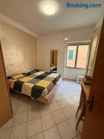 Hotel Ideal - Image 2