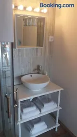 PuraVida Divehouse - Image 2
