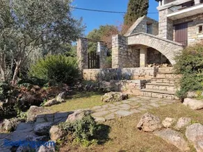 Lito's dream villa by the sea! - Image 4