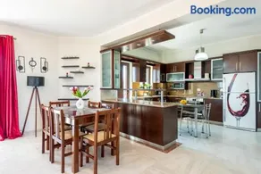 Sunlit sea view apartments - Image 5