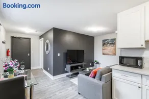 1BR Basement Condo - James Street - Image 2