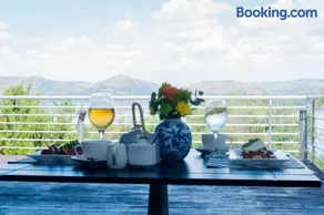 129inHarties Lodge and SPA - Image 4