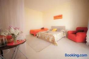 Secco's Seaview Accommodation - Image 3