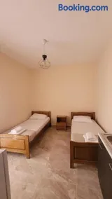 Sundive Apartments - Image 2