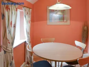 Oak Cottage-16498 - Image 4