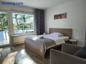 Melia - Image 3