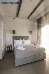 SKYROS BLUE SUITES - Image 2