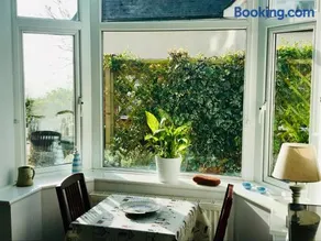Southgrove View, Family Holiday Cottage - Image 2
