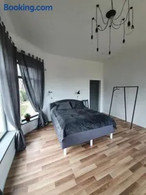 Valet Apartment - Image 4