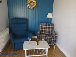 Kate's Place bedroom ensuite close to Donegal town - Image 4