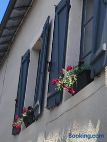 Chez Elle - Image 2