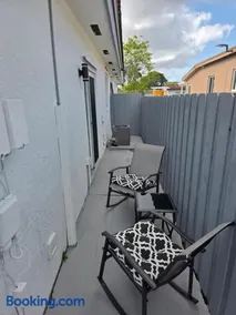 Alex House - Image 2
